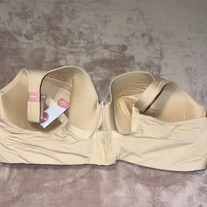 Cacique | Intimates & Sleepwear | 48dd Bra From Cacique | Poshmark